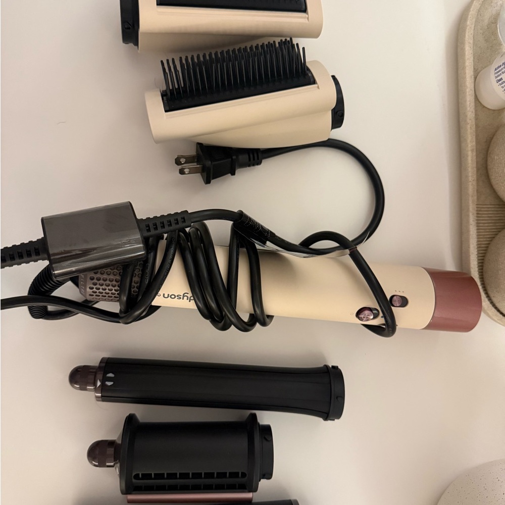Dyson Styling Tool Set - Cream and Black